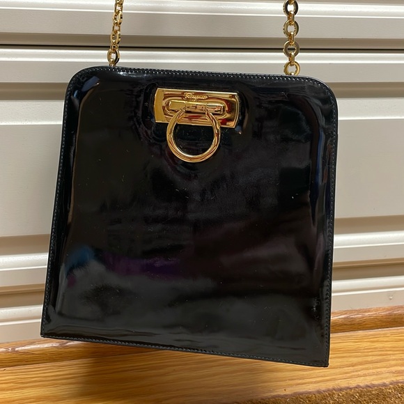 Salvatore Ferragamo Handbags - Salvatore Ferragamo shoulder bag
